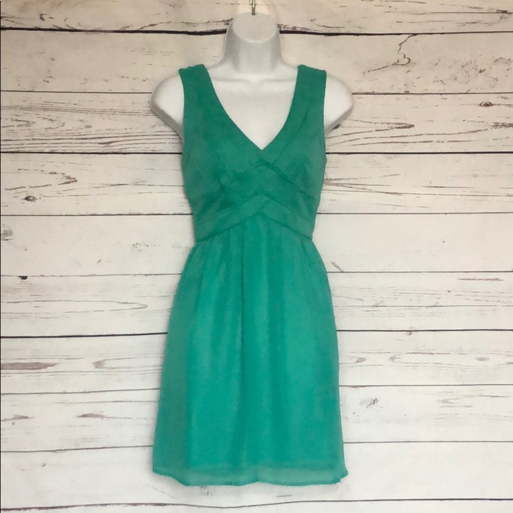 Paper Doll Green Sleeveless Dress - Picture 2 of 5